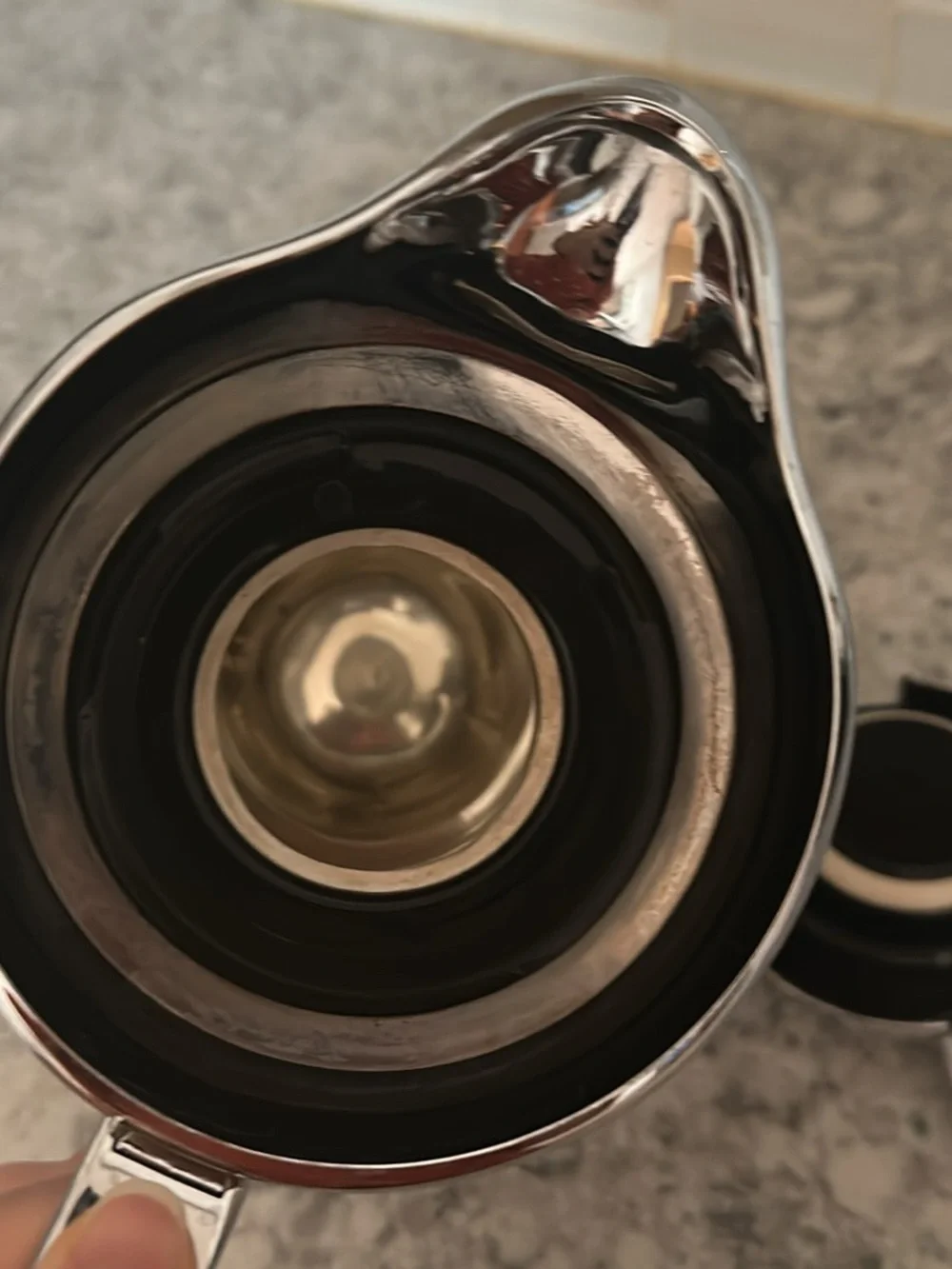 The Pampered Chef Insulated Carafe